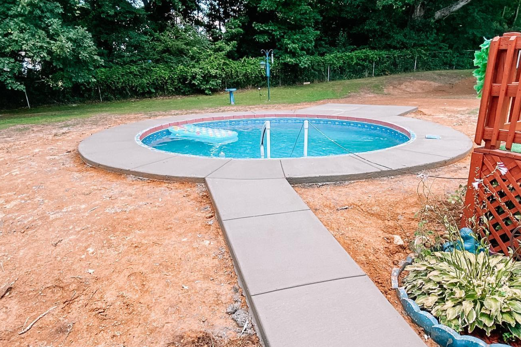 concrete pool deck contractors